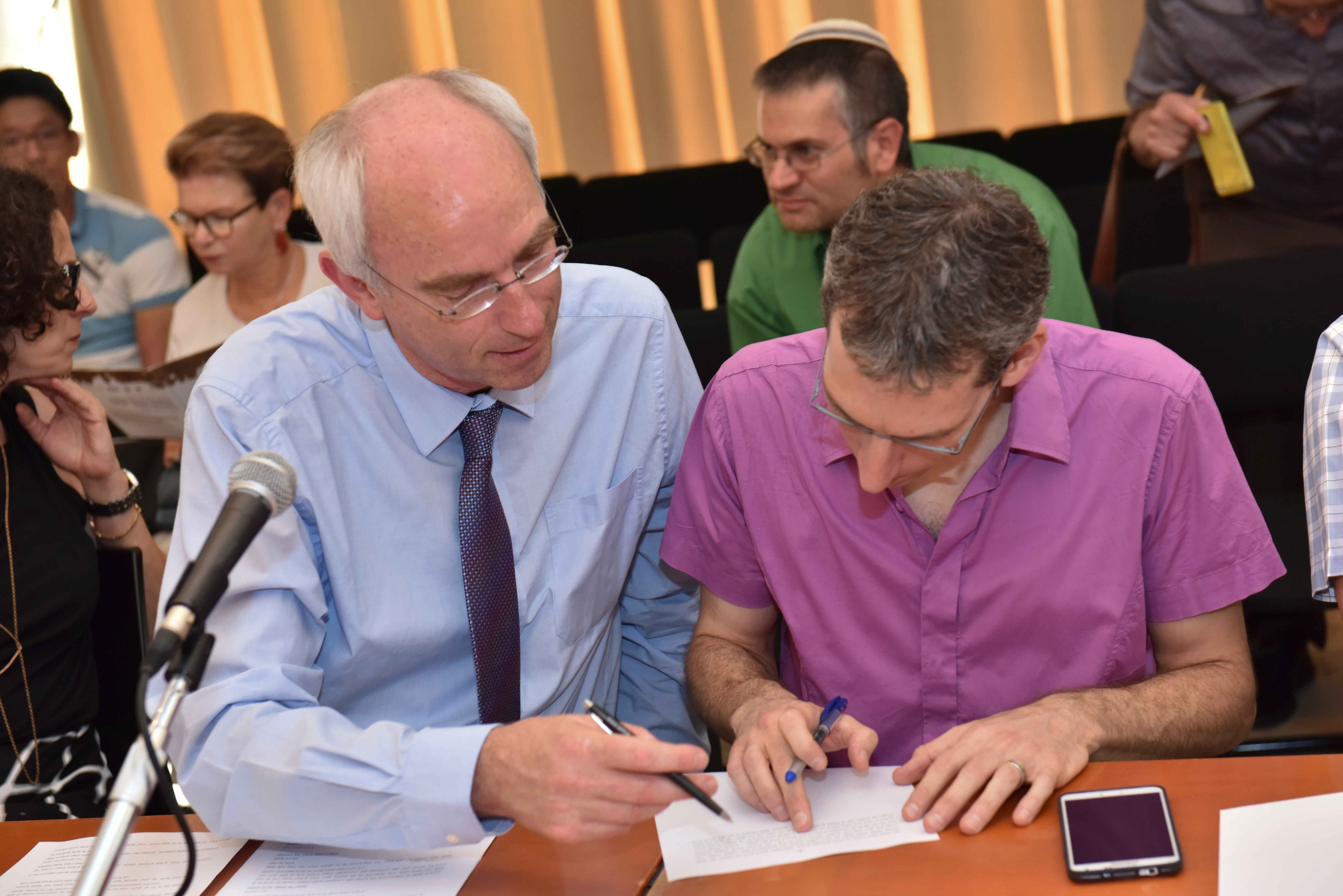 ד"ר אורי מור, פרופ' יאן יוסטן