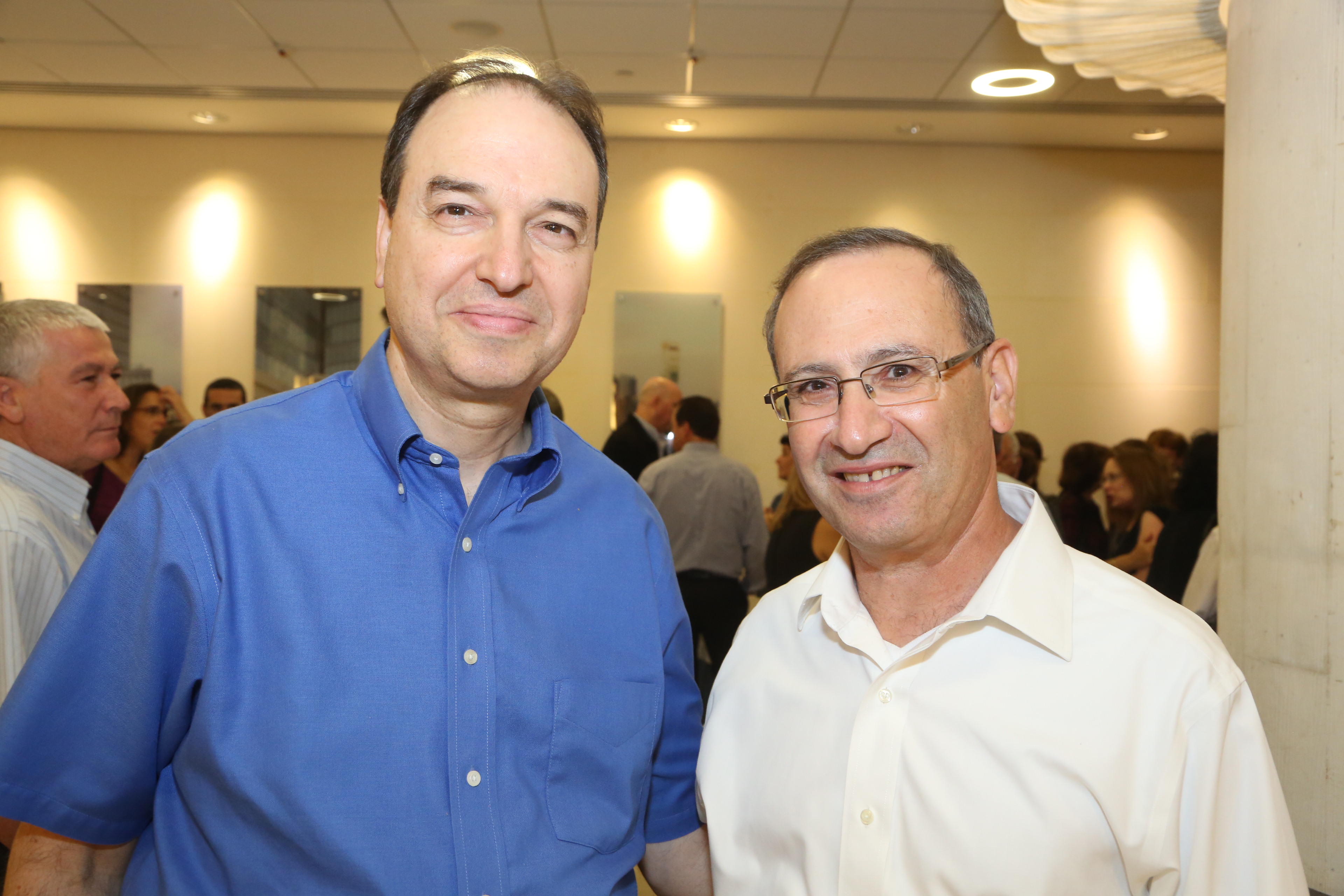 רוני חזקיהו, עו"ד שלמה נס