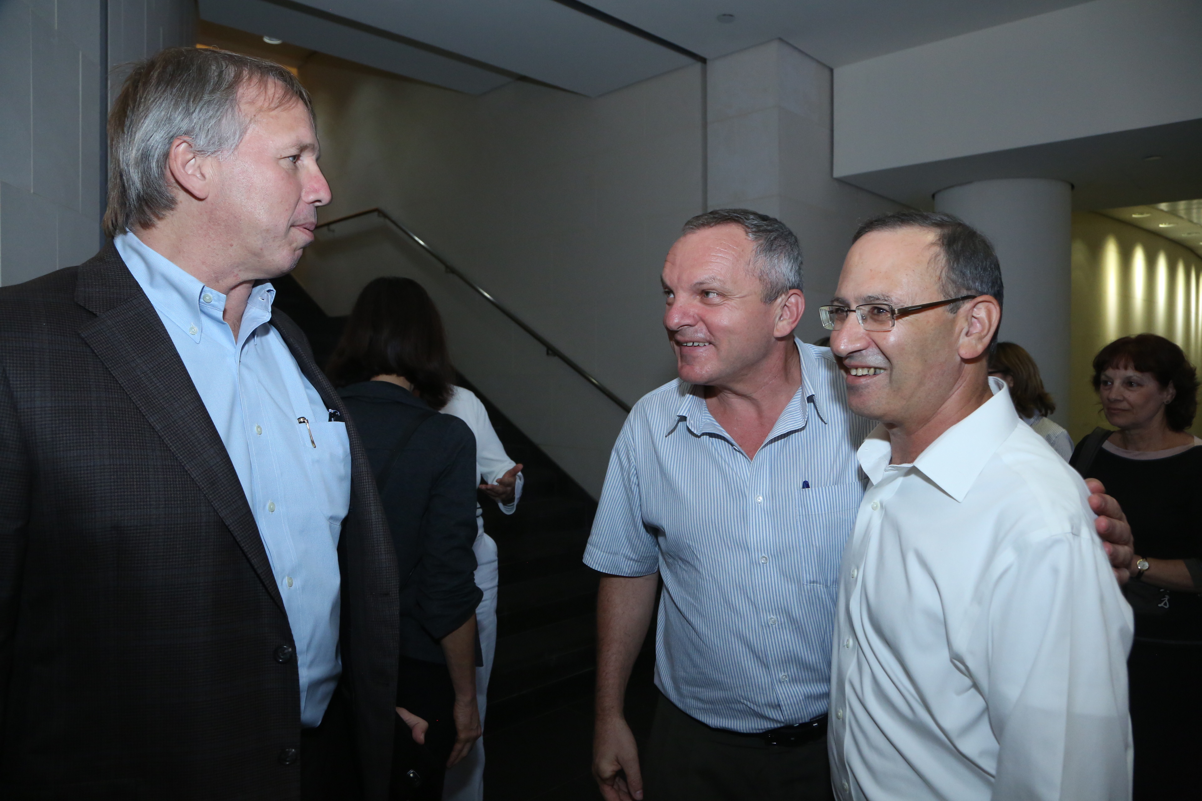 רוני חזקיהו, ד"ר איתי שילוני, ?